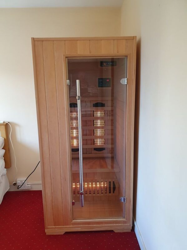 Infrared Sauna - HOLTEN MINI Quartz- Full Spectrum 5 heaters, 900x900x1900mm