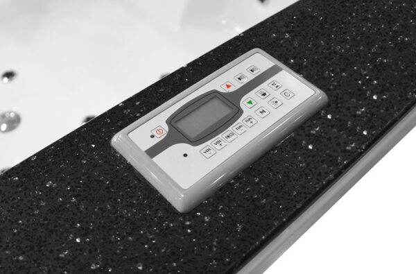 Sanah 1089 with black housing 1800x1500x700mm