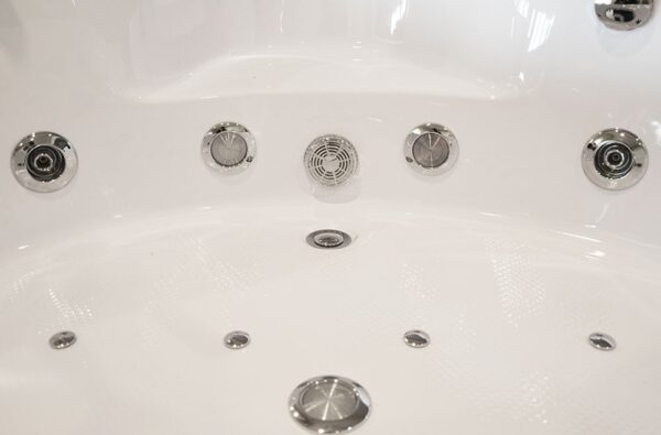 TALAUD II 1638, 1520 x 1520 x 550mm