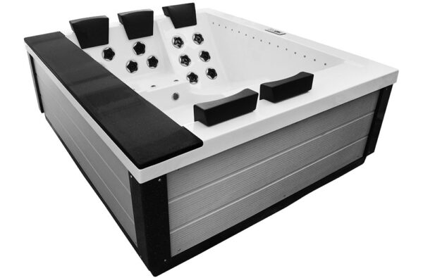 ACACIO 1545, 2200 x 1950 x 790mm