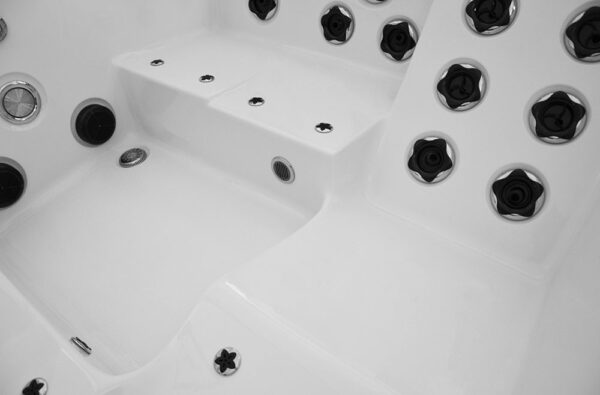 ACACIO 1545, 2200 x 1950 x 790mm