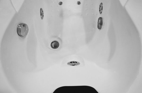 Gentle Currents 0310, 1600 x 780 x 560 mm