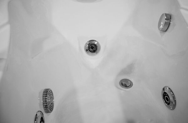 Gentle Currents 0310, 1600 x 780 x 560 mm